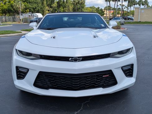 Used 2016 Chevrolet Camaro SS RWD image 9