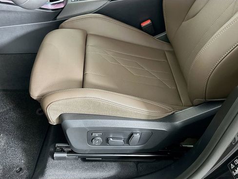 Used 2025 BMW X3 xDrive30i w/ Premium Package image 21