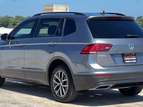 Used 2021 Volkswagen Tiguan S image 9