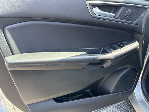 Used 2023 Ford Edge SE w/ Black Appearance Package AWD/4WD image 10