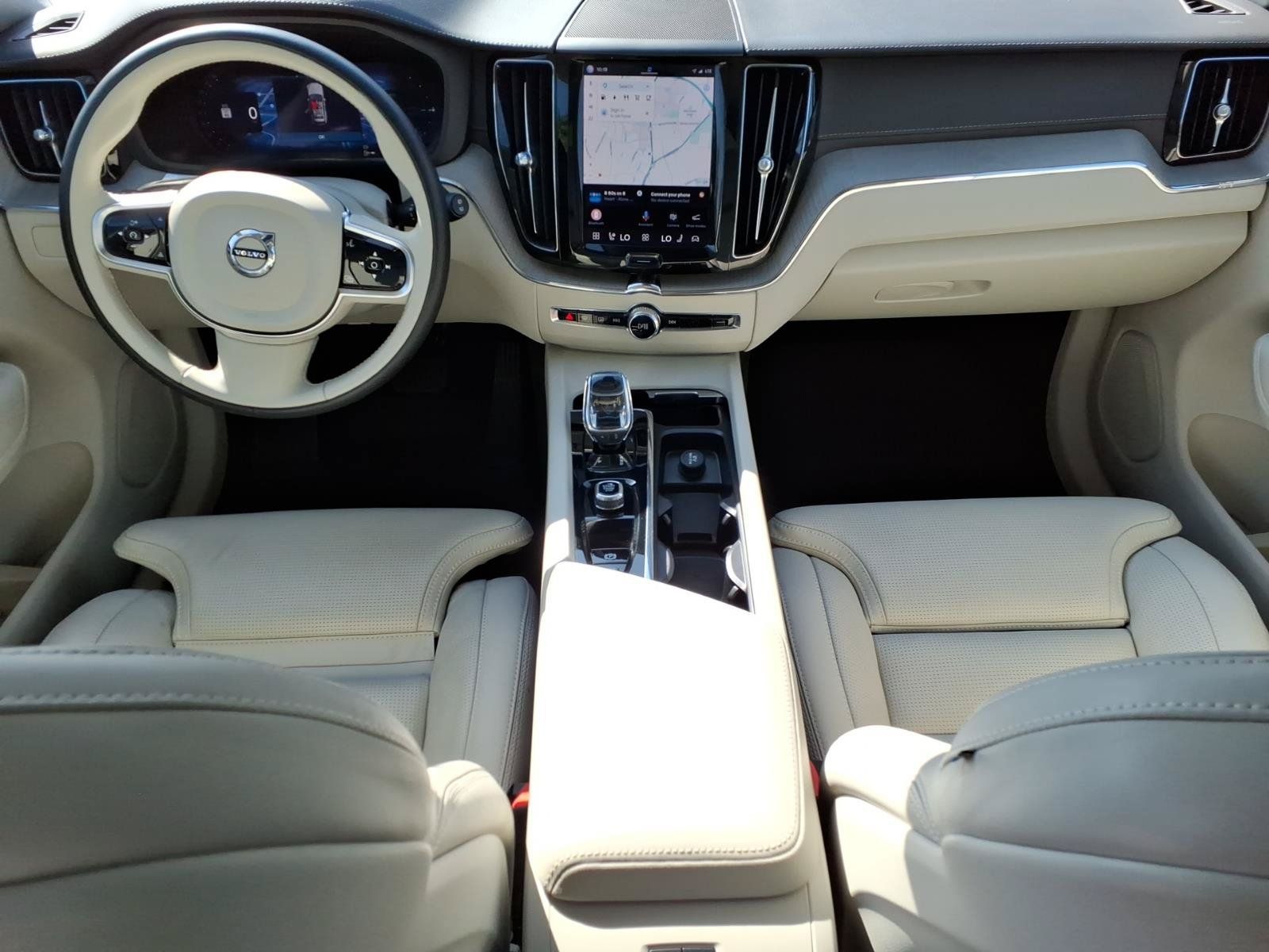 Used 2023 Volvo XC60 T8 Ultimate w/ Climate Package AWD/4WD image 12