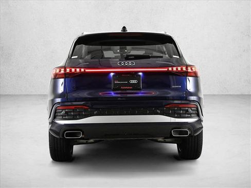 Certified 2025 Audi Q5 Premium w/ Convenience Package AWD/4WD image 7
