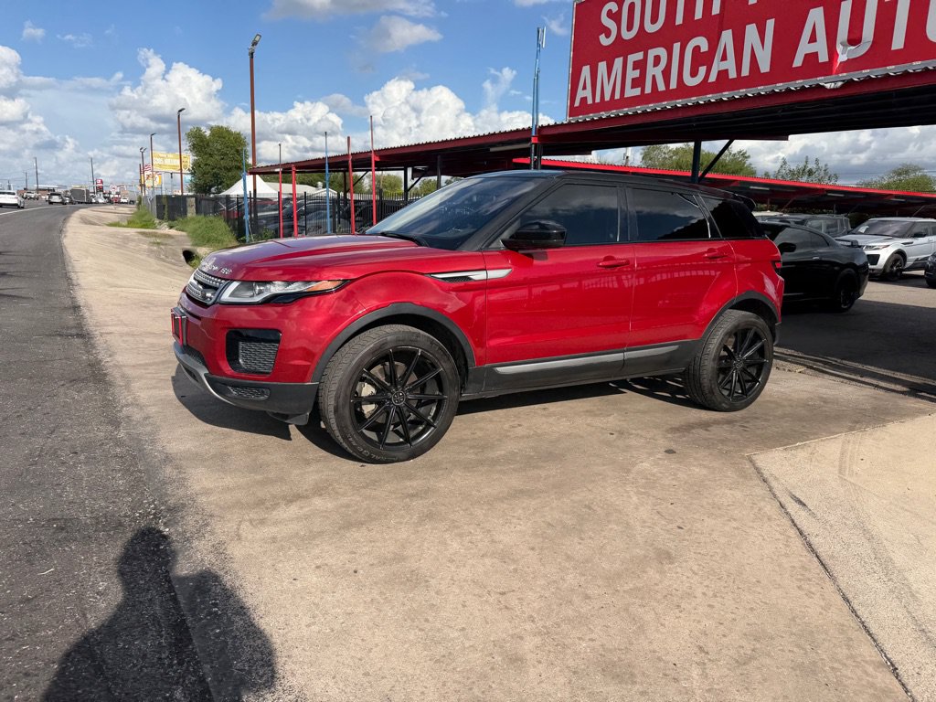 Used 2018 Land Rover Range Rover Evoque SE AWD/4WD image 4