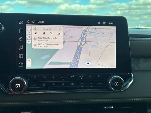 Used 2025 Chevrolet Colorado ZR2 w/ Technology Package image 19