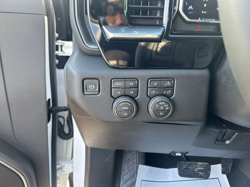 New 2026 Chevrolet Silverado 3500 LT w/ All Star Edition image 16