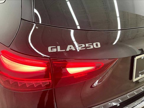 New 2026 Mercedes-Benz GLA 250 image 15