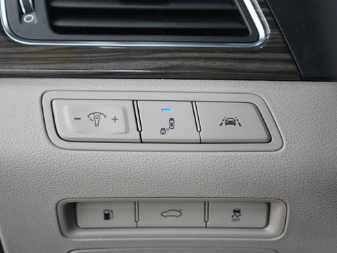 Used 2015 Hyundai Sonata Limited w/ Option Group 06 image 23