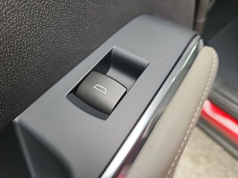 New 2026 GMC Acadia Elevation image 12