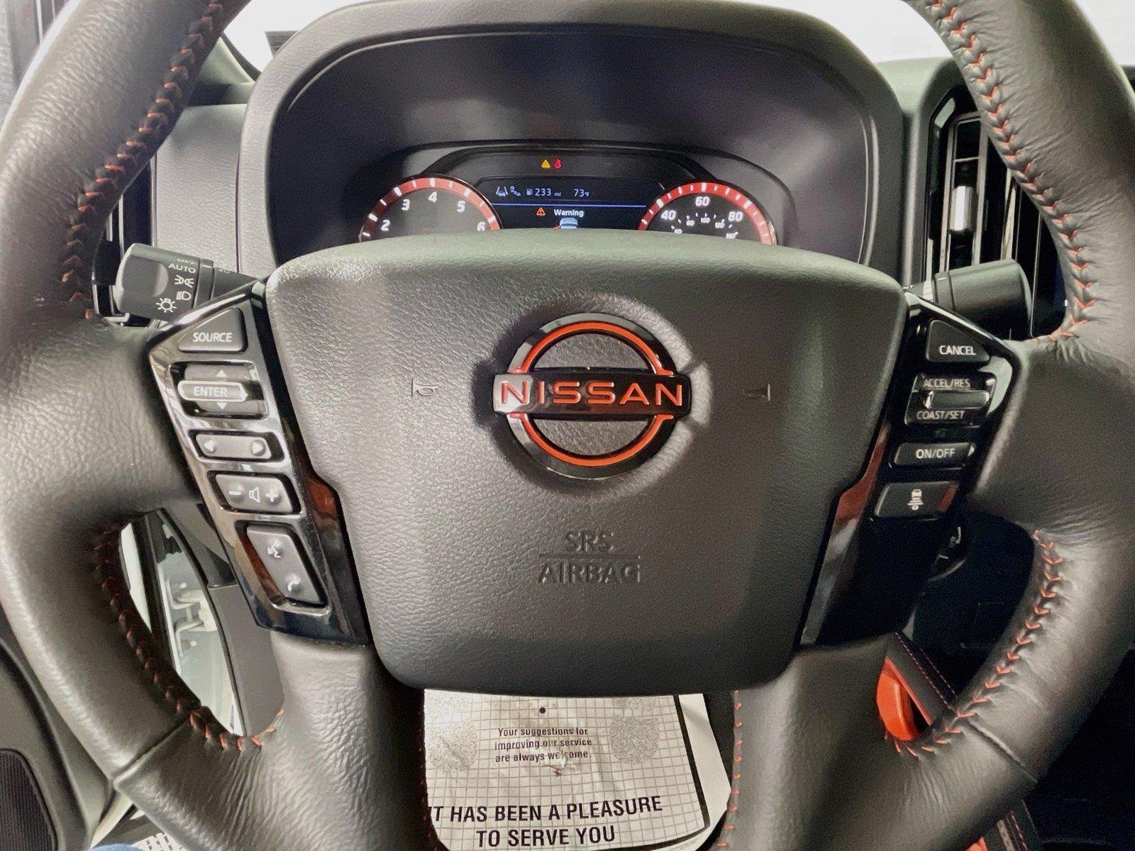 Used 2025 Nissan Frontier PRO-4X AWD/4WD image 13