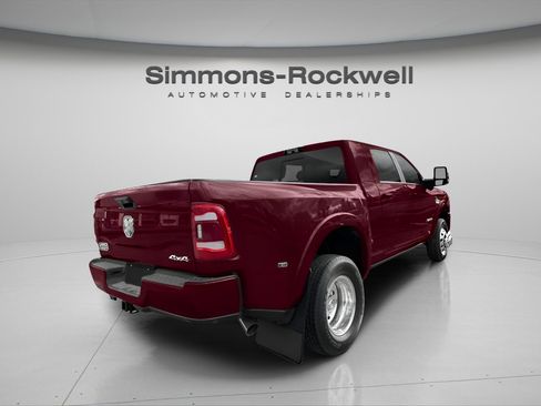 Used 2024 RAM 3500 Tradesman w/ Chrome Appearance Group image 5