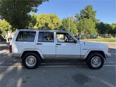 Used 1995 Jeep Cherokee Country AWD/4WD image 8