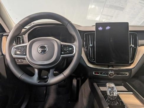 New 2026 Volvo XC60 T8 Ultra w/ Climate Package AWD/4WD image 14