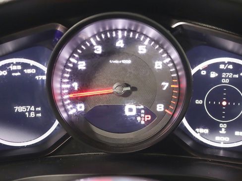 Used 2020 Porsche Cayenne image 16