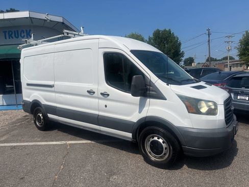 Used 2015 Ford Transit 250 148 Medium Roof w/ Interior Upgrade Package RWD image 4