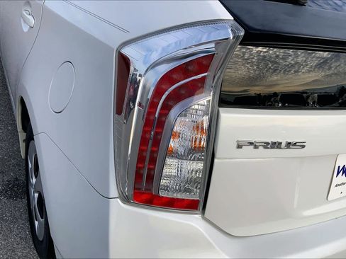 Used 2013 Toyota Prius Two image 28