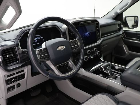 Used 2022 Ford F150 Limited image 15