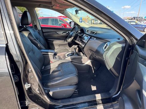 Used 2016 Nissan Rogue SL w/ SL Premium Package FWD image 13