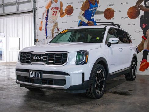 Used 2025 Kia Telluride S AWD/4WD image 22