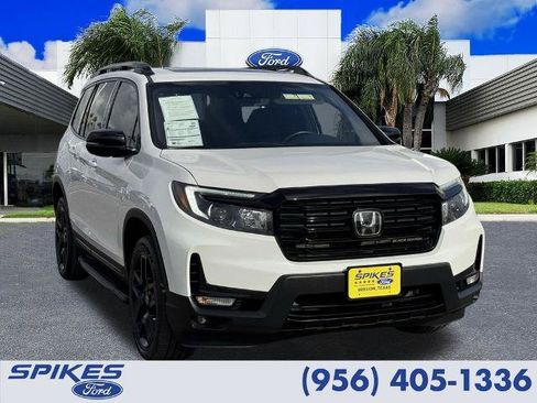 Used 2024 Honda Passport Black Edition image 1