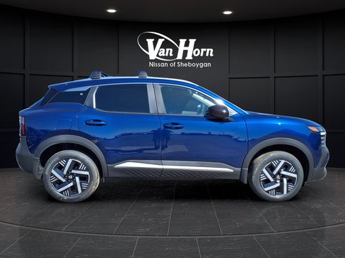 New 2026 Nissan Kicks SV AWD/4WD image 6