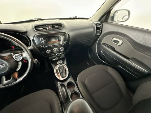 Used 2016 Kia Soul FWD image 11