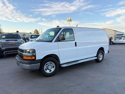 Used 2021 Chevrolet Express 2500 w/ Driver Convenience Package RWD image 2