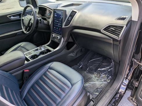 Certified 2024 Ford Edge SEL w/ Sport Appearance Package AWD/4WD image 18
