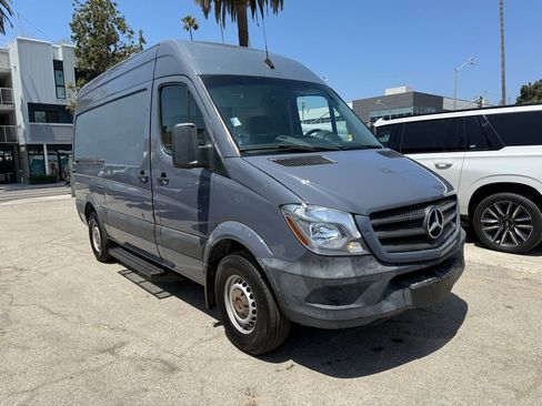 Used 2018 Mercedes-Benz Sprinter 2500 image 3
