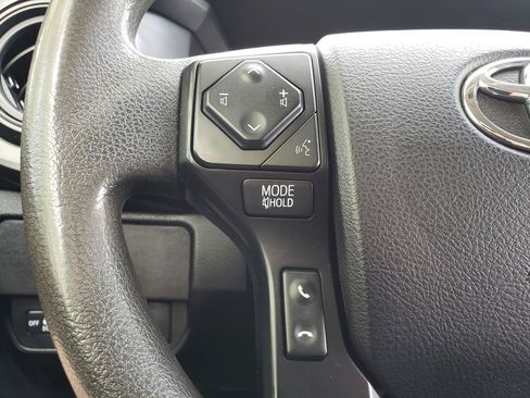 Used 2021 Toyota Tacoma SR AWD/4WD image 20