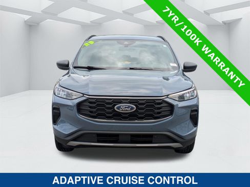 Certified 2025 Ford Escape ST-Line w/ Equipment Group 301A FWD image 9