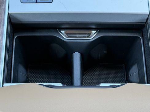 New 2025 Land Rover Range Rover SE image 20