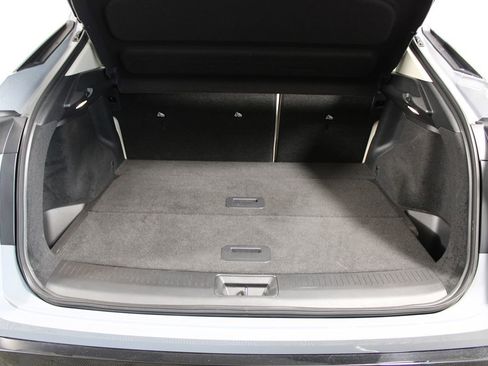 Used 2024 Nissan Ariya FWD image 24