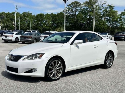 Used 2015 Lexus IS 250C w/ Luxury Package RWD image 4