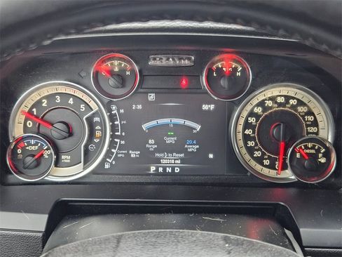 Used 2018 RAM 2500 Laramie image 16