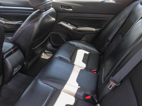 Used 2023 Nissan Altima 2.5 SR FWD image 19