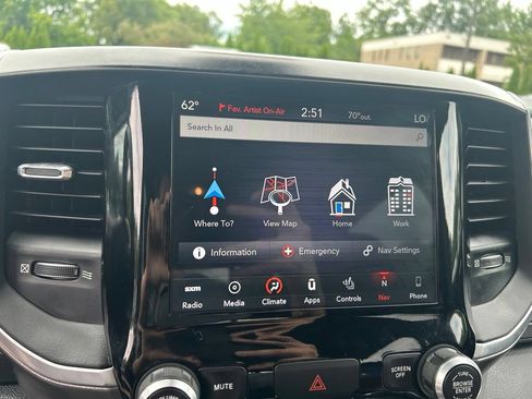 Used 2019 RAM 1500 Big Horn AWD/4WD image 26