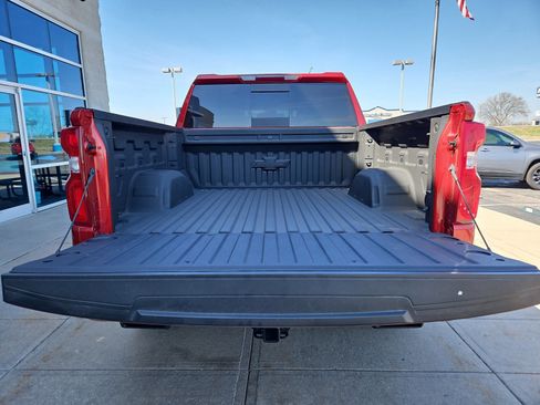 Used 2025 Chevrolet Silverado 1500 RST w/ Dark Appearance Package image 19