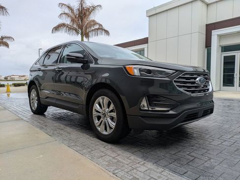 Used 2024 Ford Edge Titanium w/ Equipment Group 301A AWD/4WD image 3