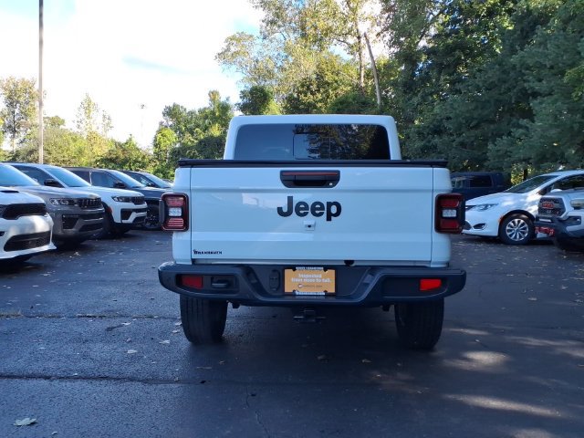 Certified 2025 Jeep Gladiator Sport w/ Premium Package AWD/4WD image 7