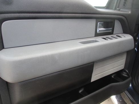 Used 2013 Ford F150 XLT w/ Luxury Equipment Group image 18