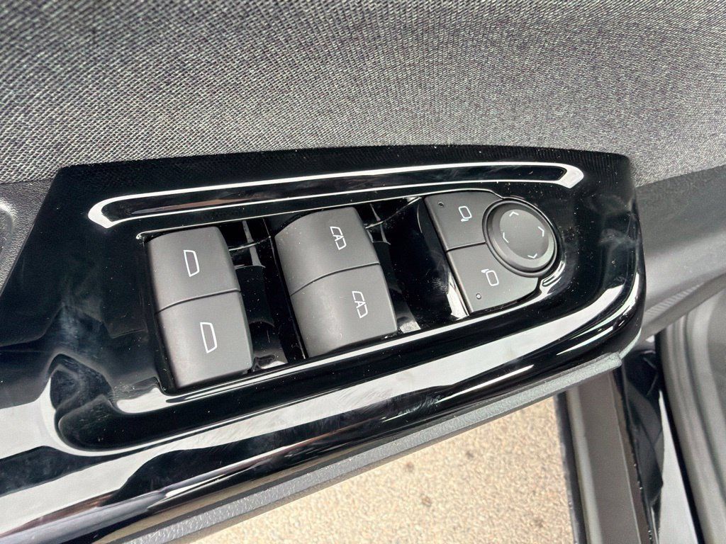 Used 2024 Honda Prologue EX image 18