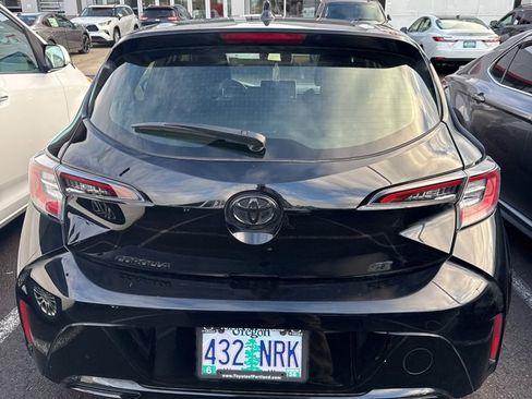 Used 2022 Toyota Corolla SE image 3