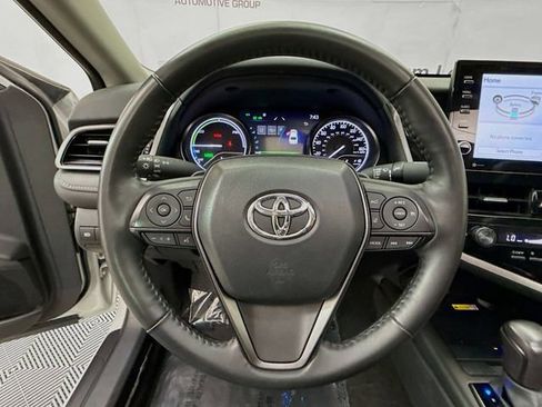 Used 2024 Toyota Camry XSE image 11