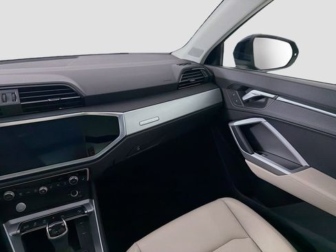 Used 2020 Audi Q3 2.0T Premium w/ Convenience Package image 24