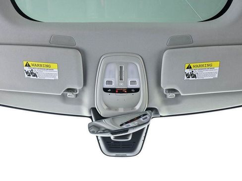 Certified 2025 Volvo XC90 B5 Core AWD/4WD image 20