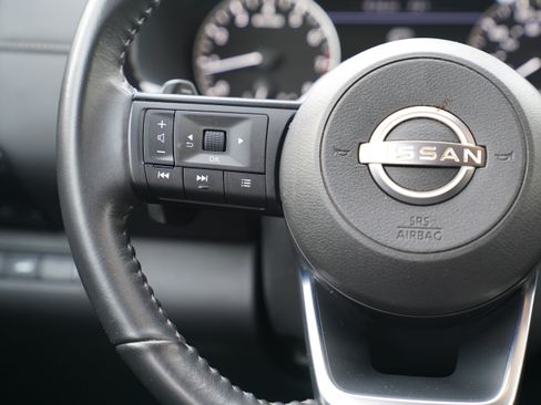 Used 2025 Nissan Pathfinder SV AWD/4WD image 20