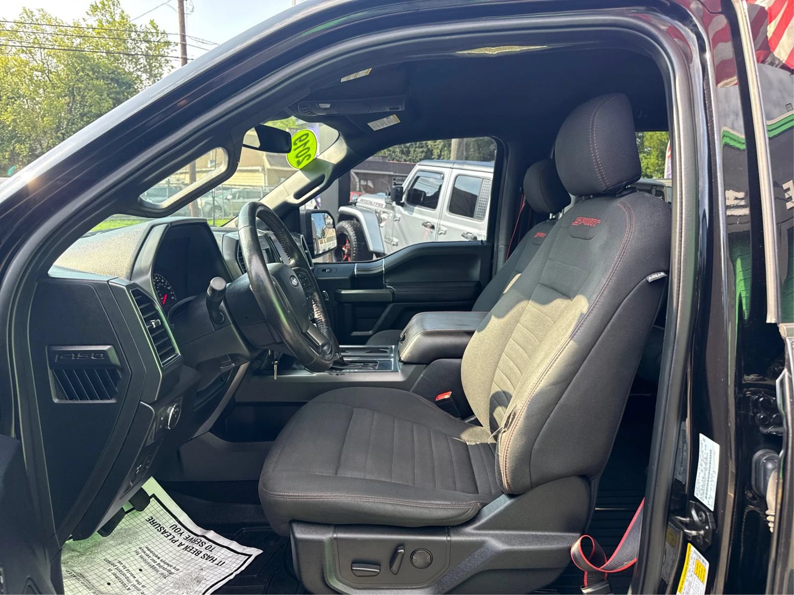 Used 2019 Ford F150 XLT w/ Equipment Group 302A Luxury AWD/4WD image 9