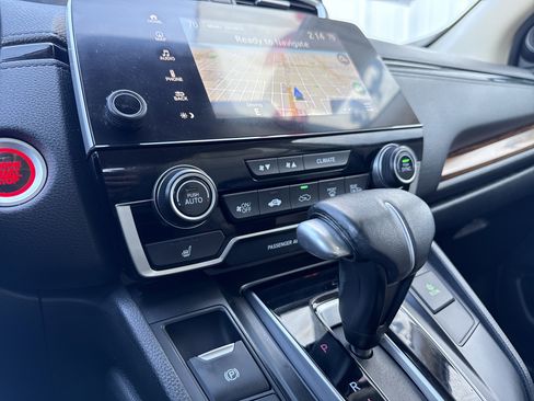 Used 2018 Honda CR-V Touring image 21