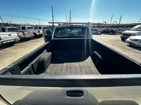 Used 2004 GMC Sierra 1500 SLE w/ Safe And Sound Package image 30