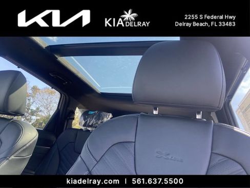 New 2026 Kia Sorento SX Prestige image 17